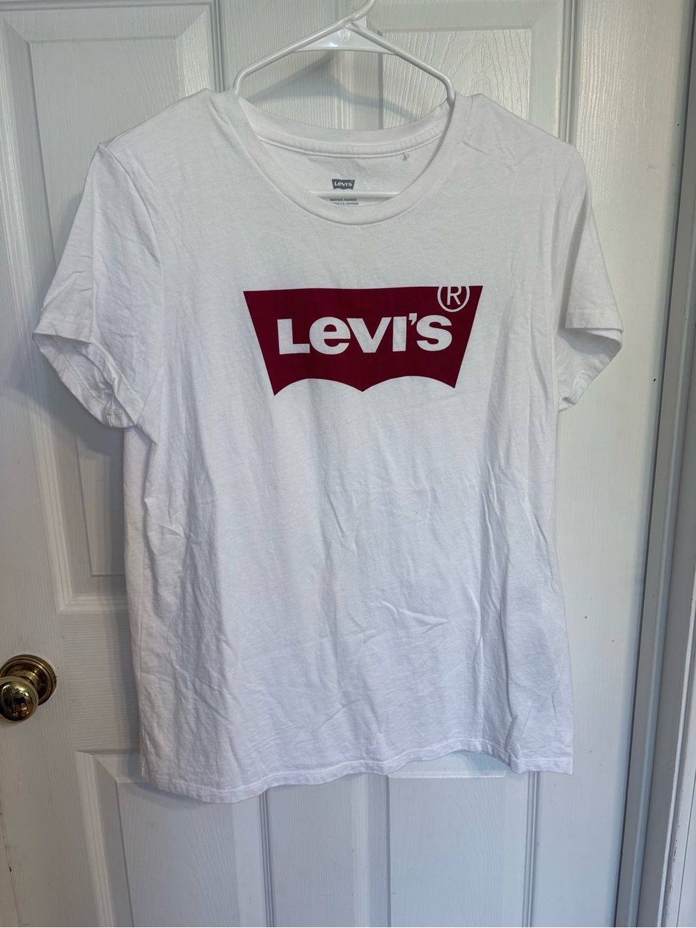 ⭐️3/$20 Levi's White T-Shirt